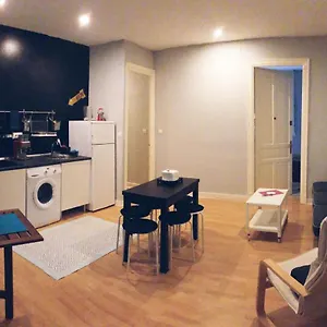apartamento-centrico-junto-al-museo-con-wifi.basquecountryhotels.org/